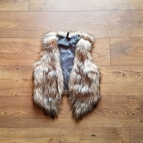 H&M Jackets & Blazers - *SOLD* H&M Fur Vest